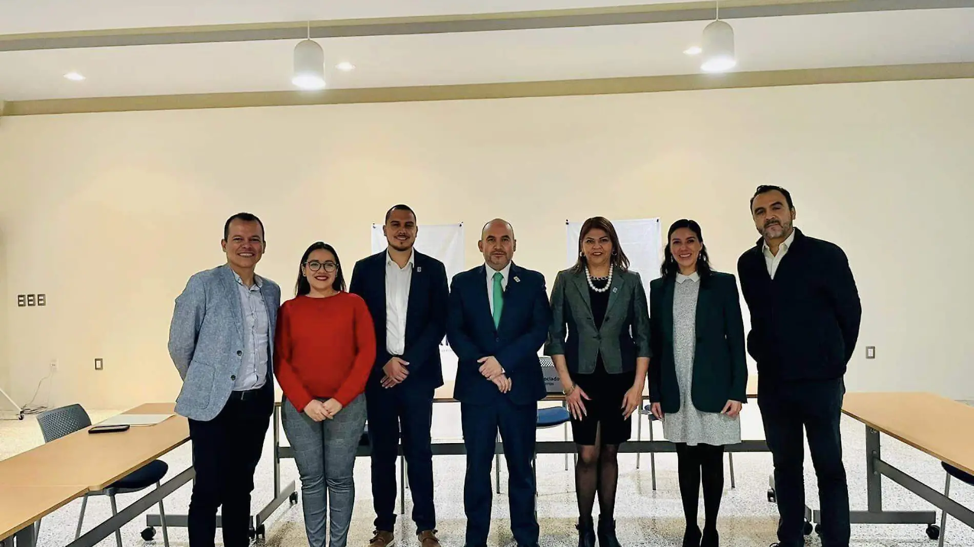 Cristhian Córdova, Aranzazú Urbina, Alejandro Castro, Felipe Reyes, Carla Santoyo, Carolina Lozano y Rafael Zamora